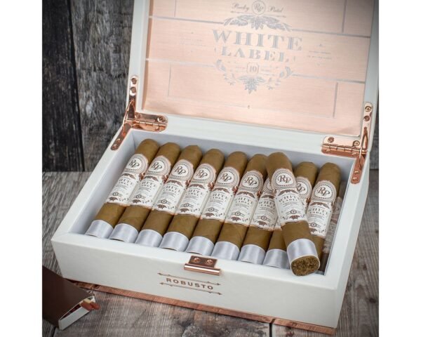 Rocky Patel White Label Robusto – Box of 20 Cigars